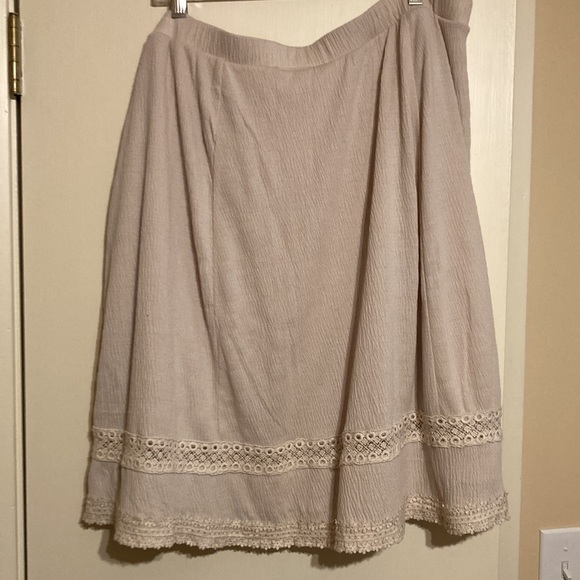 Level Eight khaki and cream skirt NWT - Picture 3 of 4
